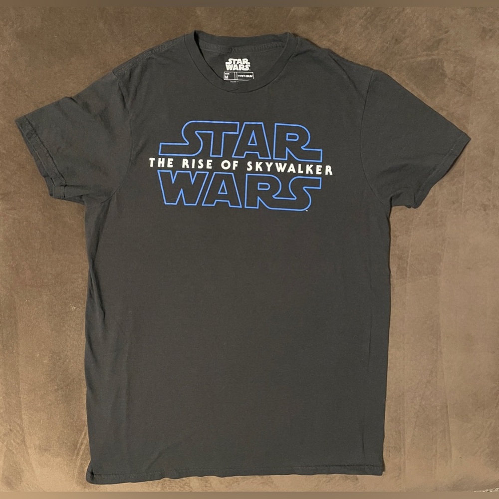 Star Wars Rise of Skywalker Short Sleeve Black Tee Womens Medium